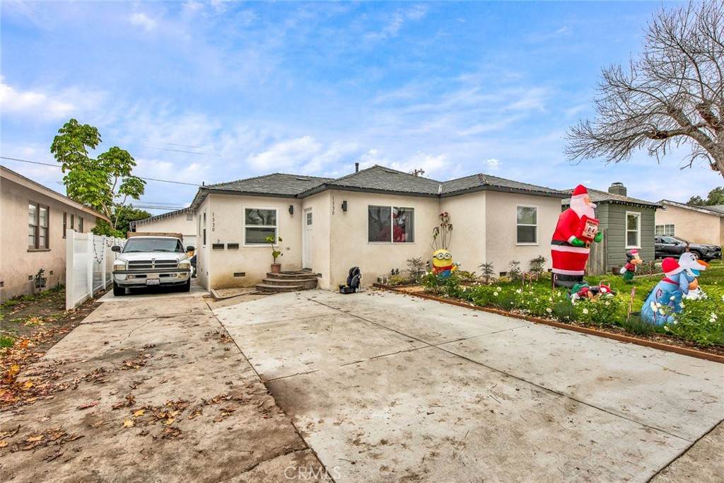 1330 Garnsey Street - Photo 1