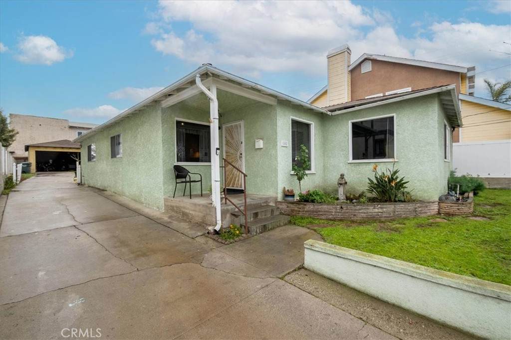 1802 Speyer Lane - Photo 1