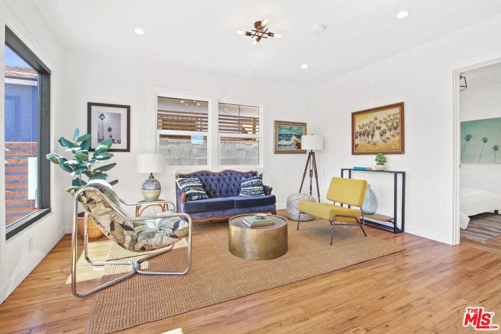 2818 2818 1/2 Abbot Kinney Boulevard - Photo 1