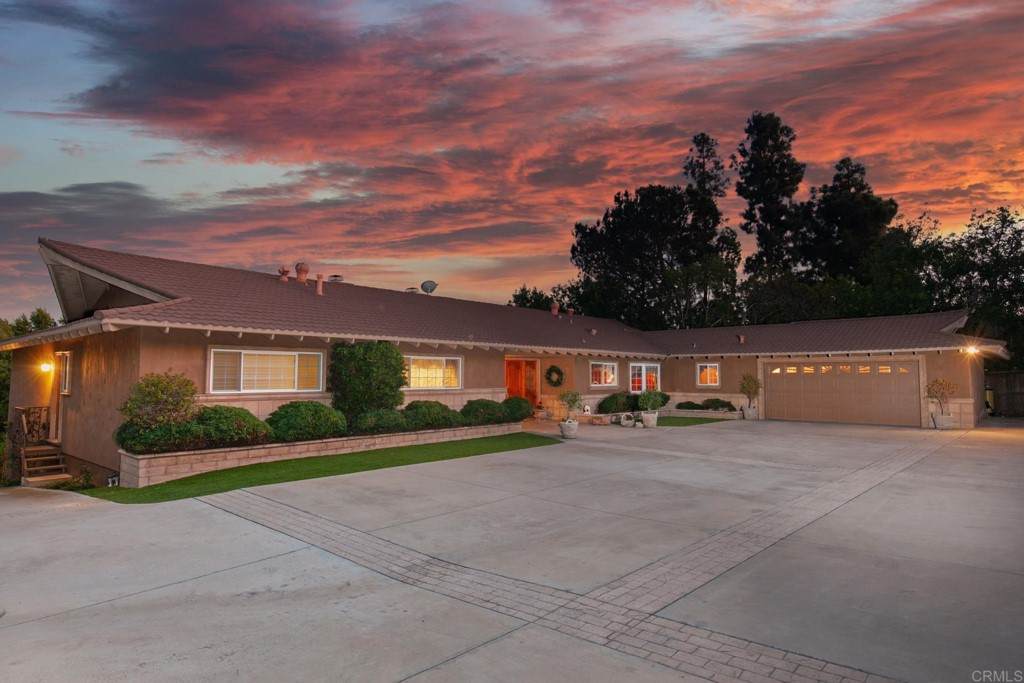 4912 Sunrise Valley Dr - Photo 1