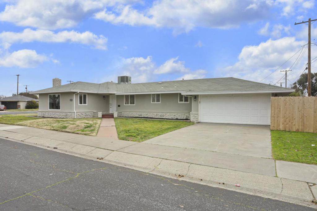 900 Crescent Avenue - Photo 1