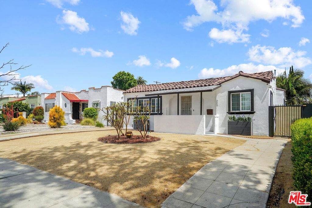3507 60TH Street - Photo 1