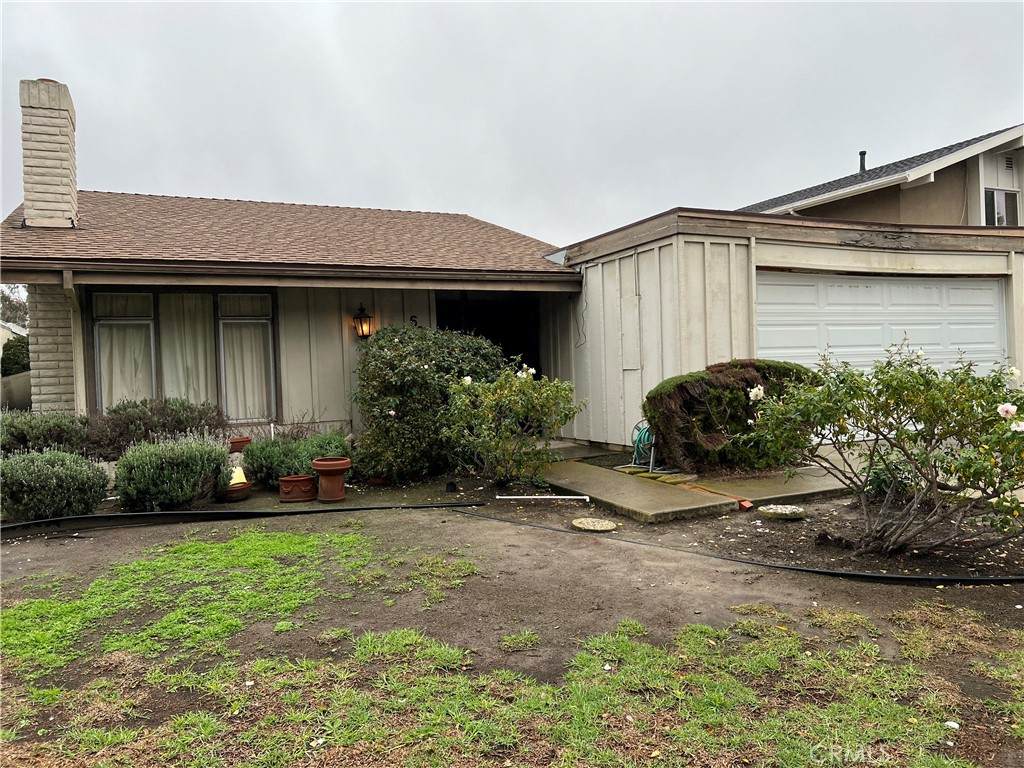 634 Calle Vicente - Photo 1