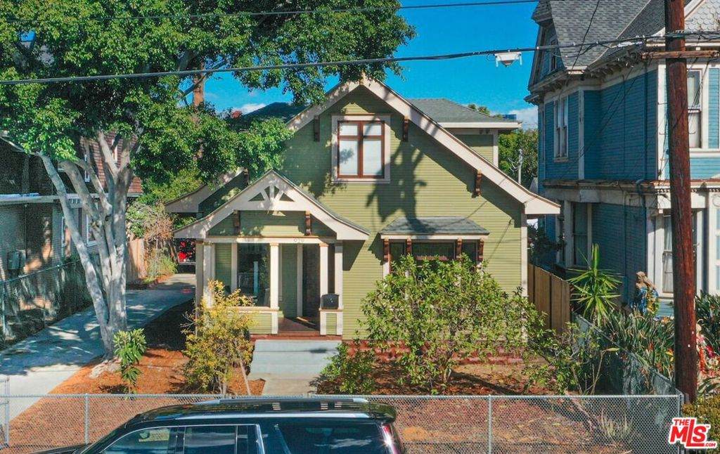 929 23rd Street - Photo 1