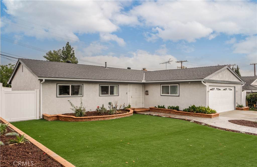 112 Pintado Drive - Photo 1