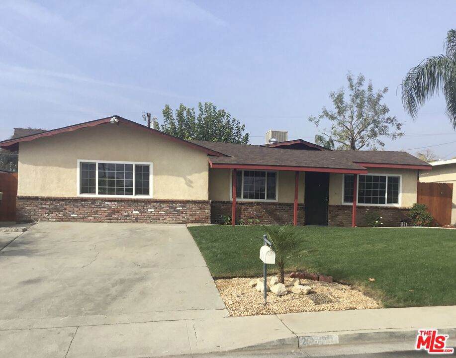 2720 Valencia Drive - Photo 1