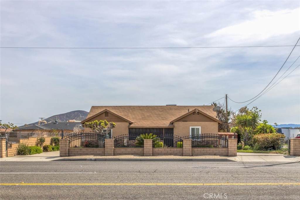 14855 Slover Avenue - Photo 1