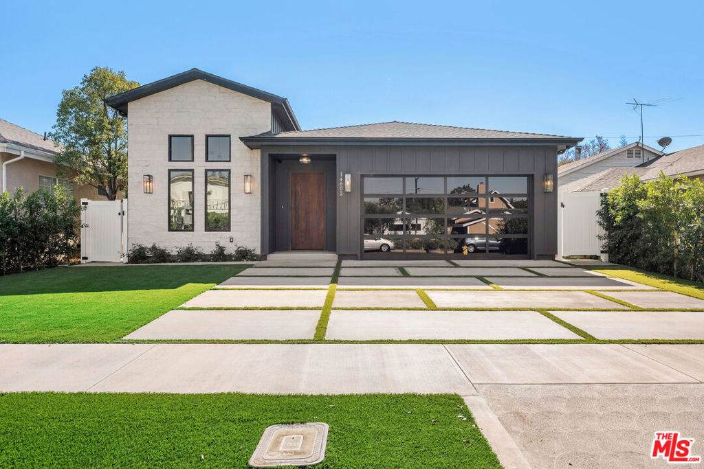 14602 Morrison Street - Photo 1