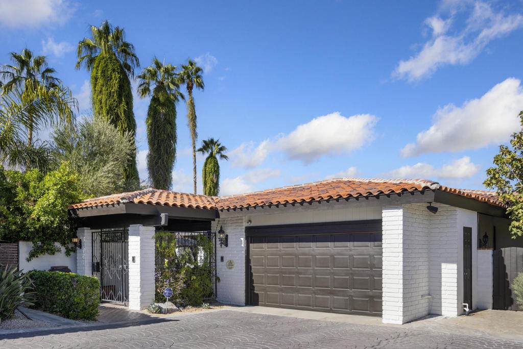 1552 Twin Palms Drive - Photo 1
