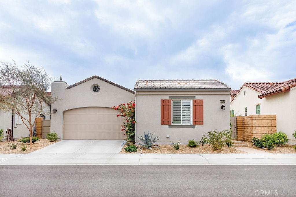 78815 Amare Way - Photo 1