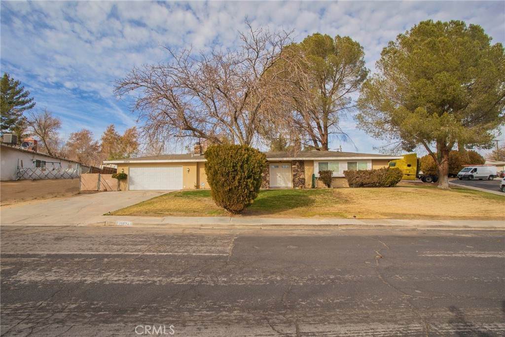 15824 Inyo Street - Photo 1