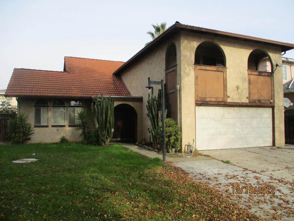 3016 Coral Court - Photo 1