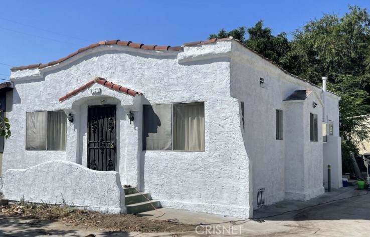10817 San Jose Avenue - Photo 1