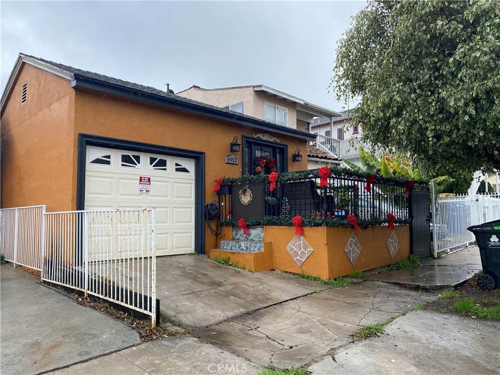6912 Van Ness Avenue - Photo 1