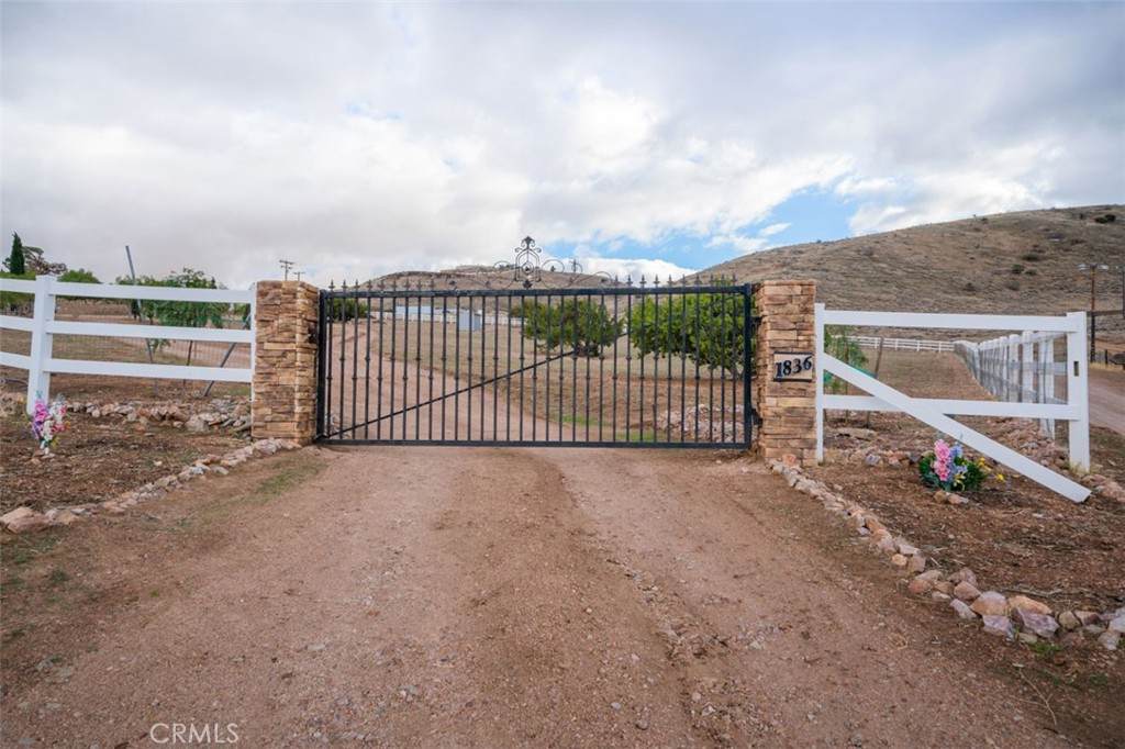 1836 Carson Mesa Road - Photo 1