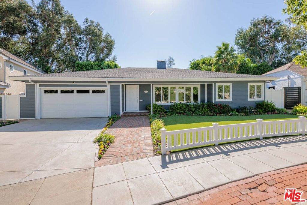 467 Denslow Avenue - Photo 1