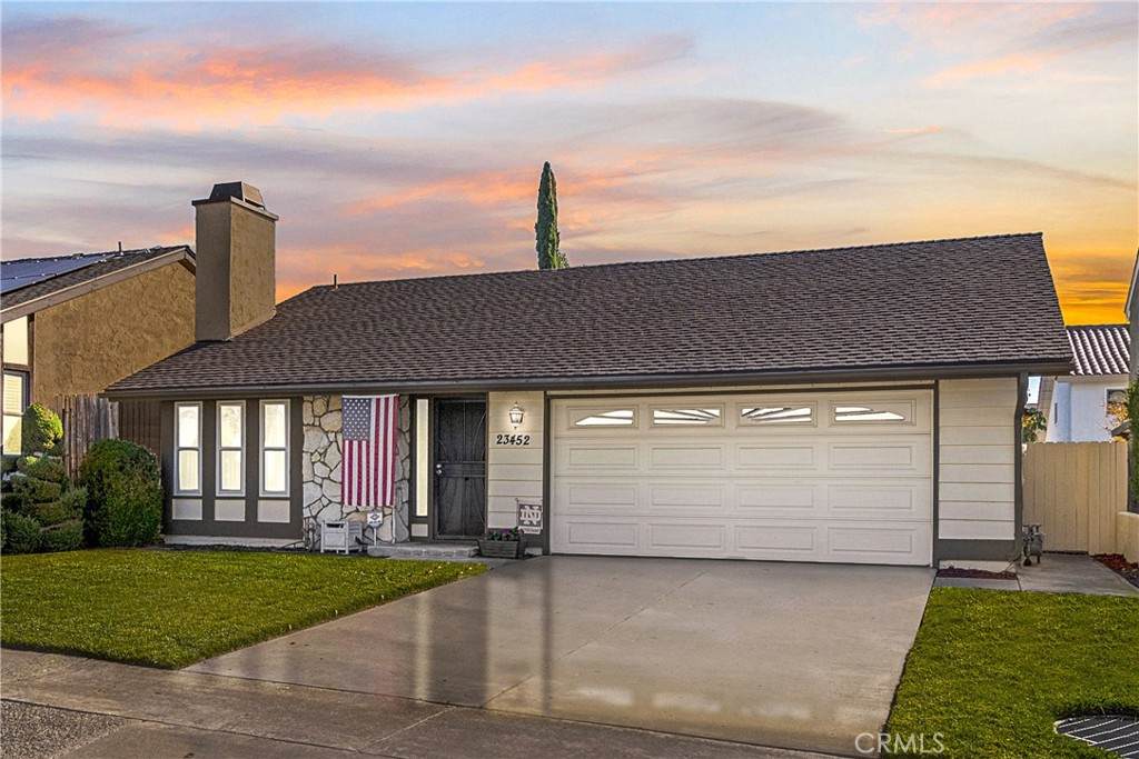 23452 Blue Bird Drive - Photo 1