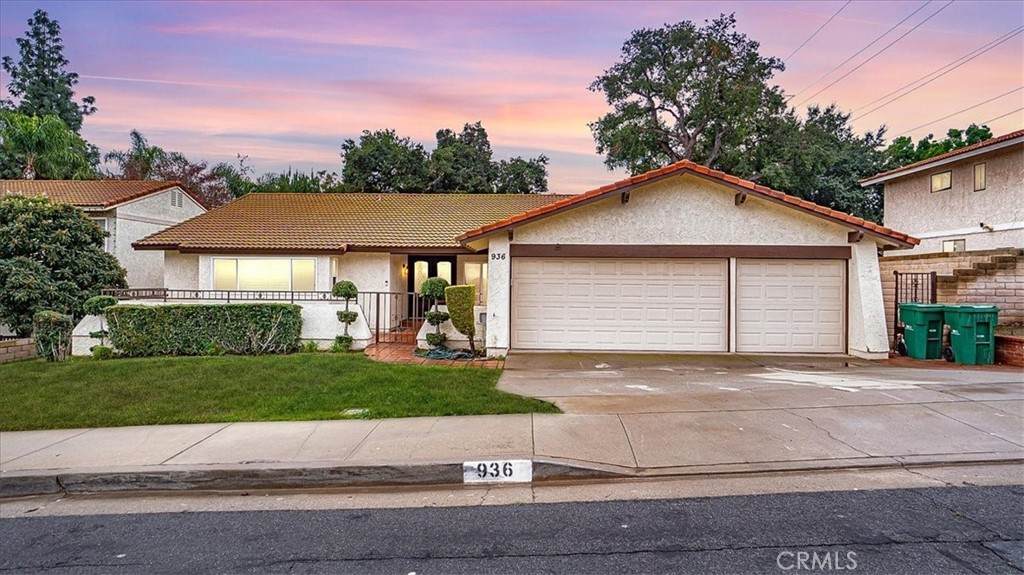 936 Yosemite Court - Photo 1