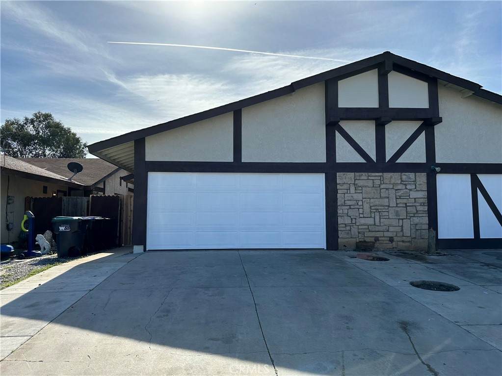 23845 Betts Place - Photo 1