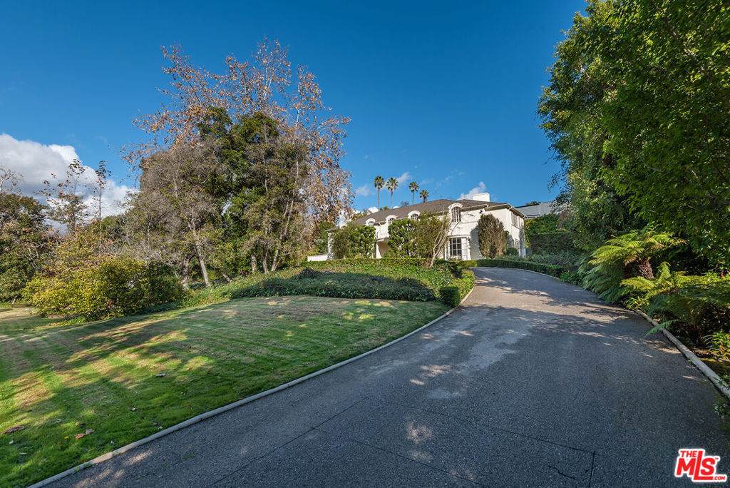 130 Beverly Glen Boulevard - Photo 1