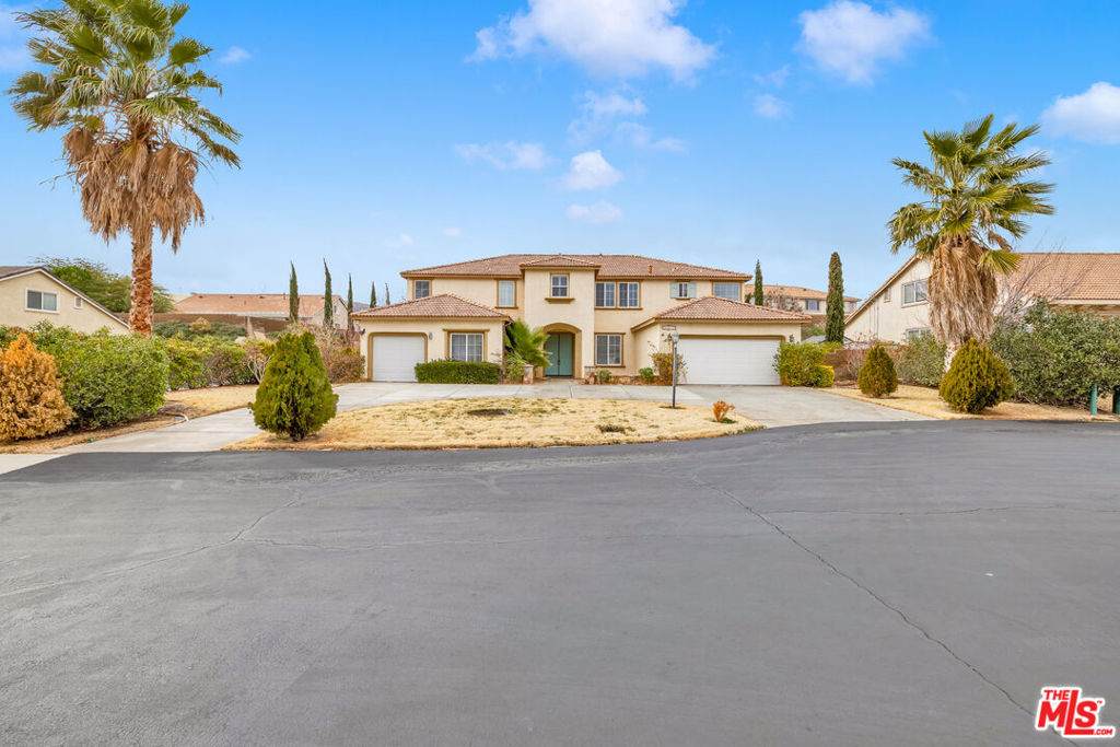 40931 Oakgrove Court - Photo 1
