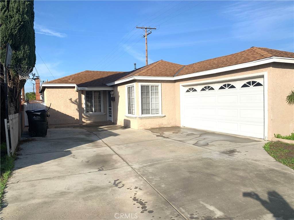 11703 Dalwood Avenue - Photo 1