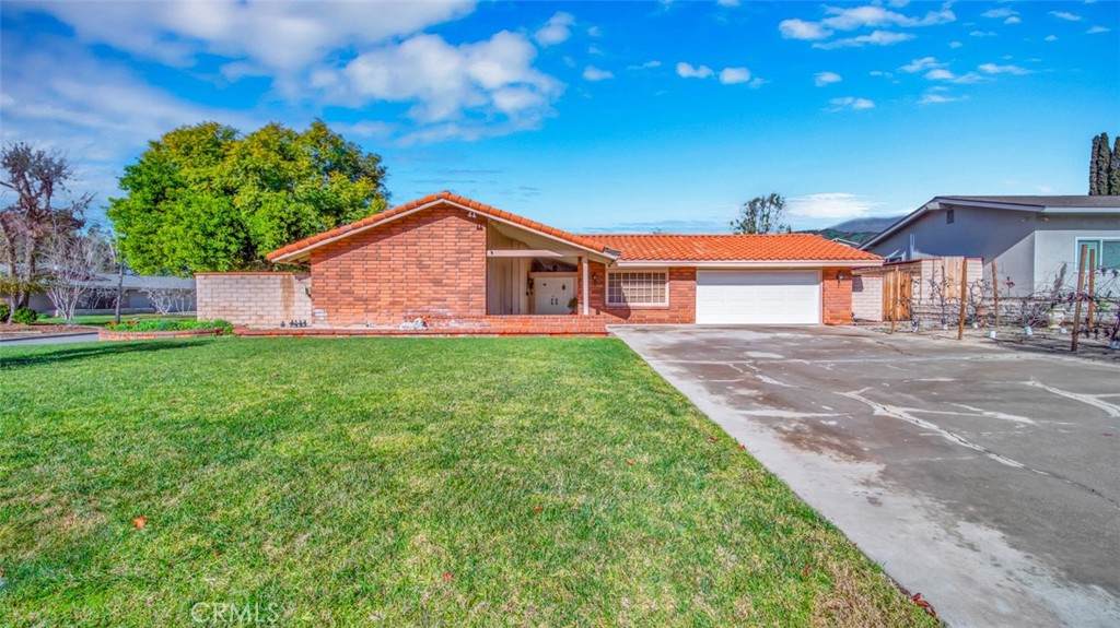 2209 Villa Maria Road - Photo 1