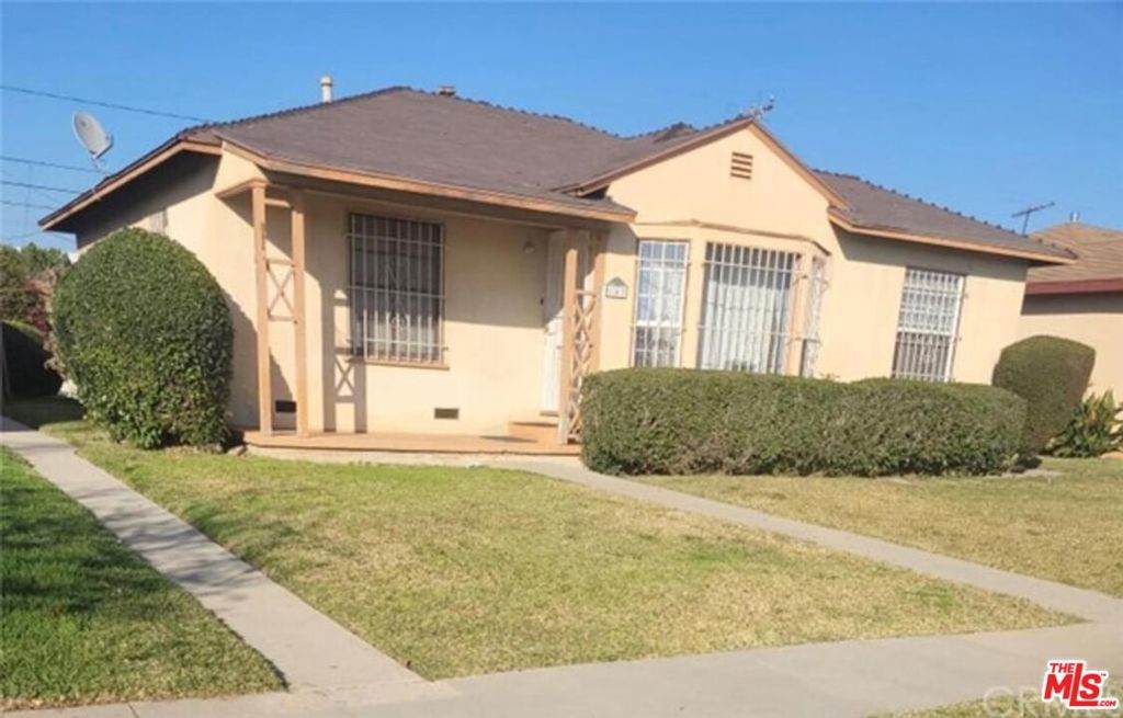 143 136th Street - Photo 1