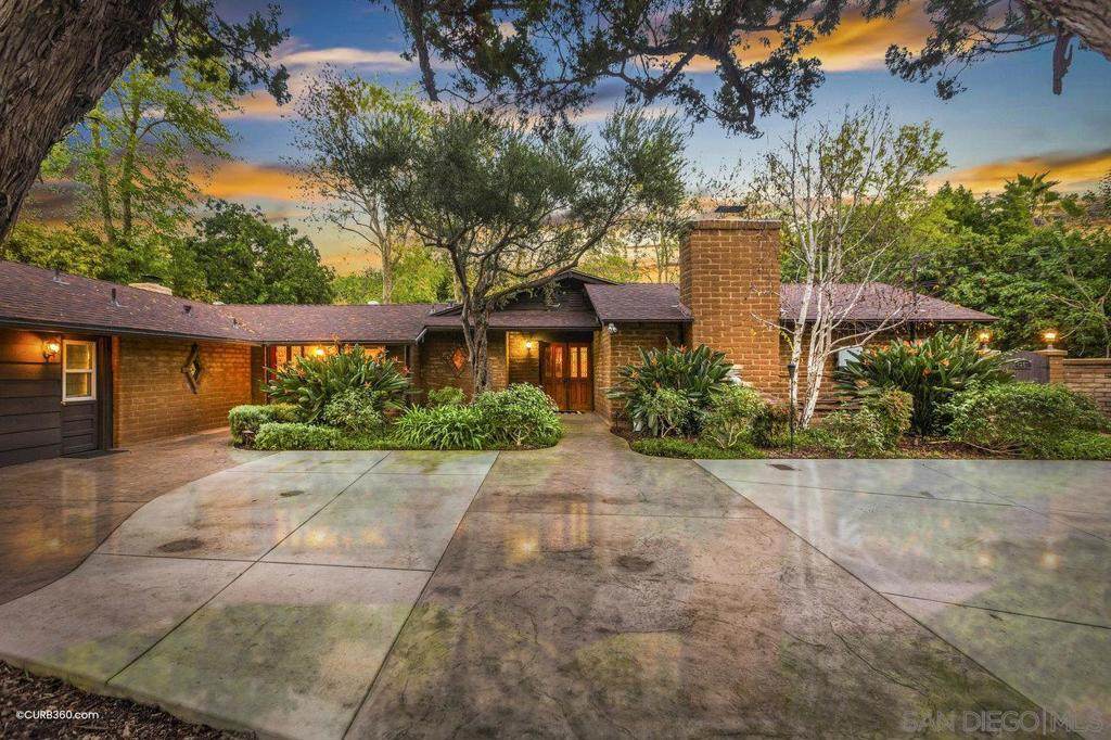 4201 Avenida Gregory - Photo 1