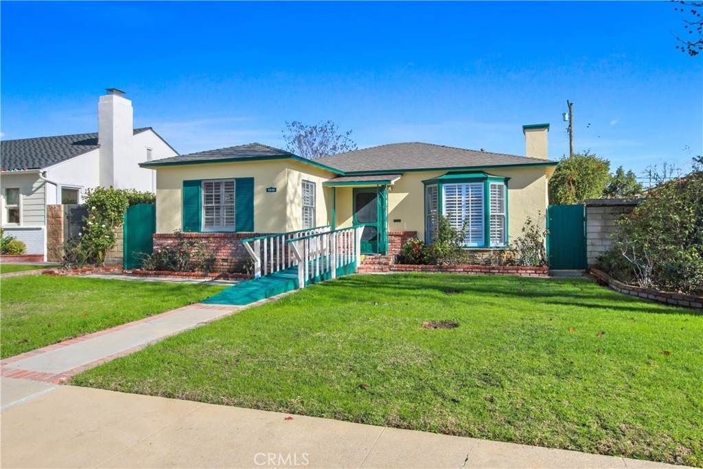 3936 Gaviota Avenue - Photo 1