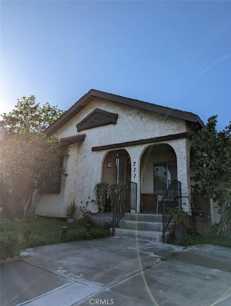 711 Echandia Street - Photo 1