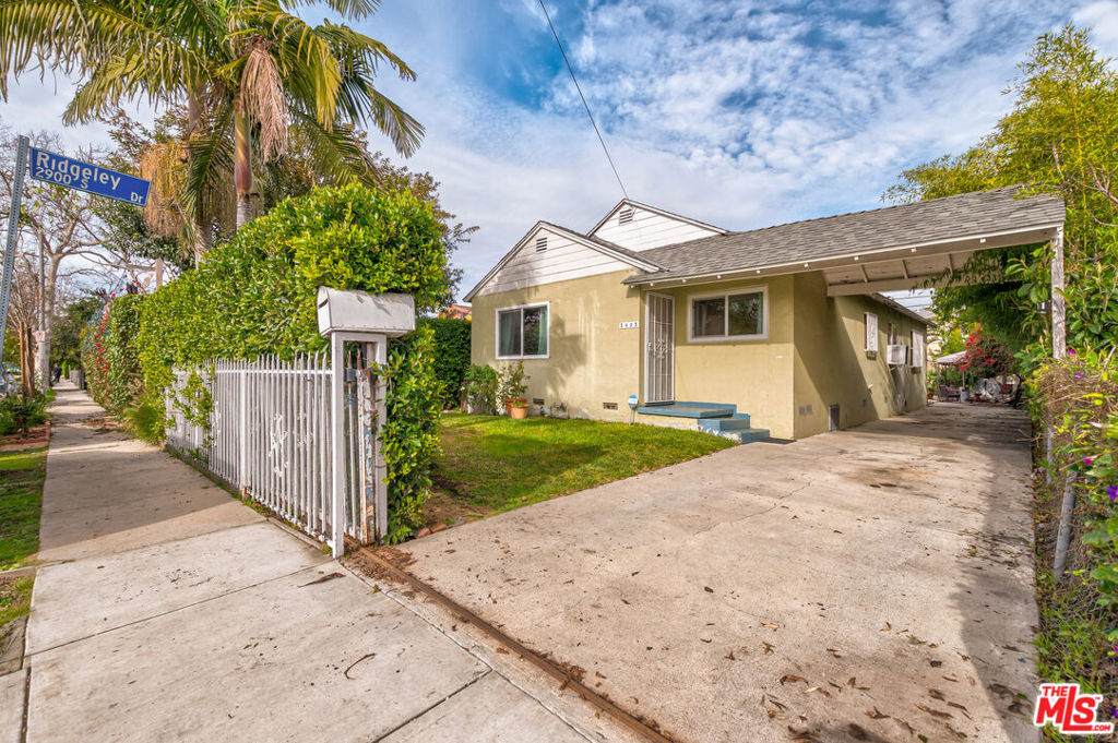 5435 Homeside Avenue - Photo 1