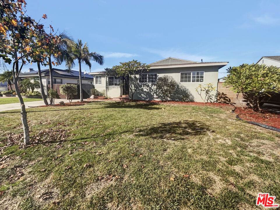 9833 Guatemala Avenue - Photo 1