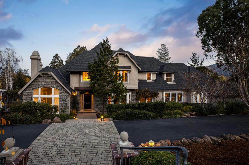 16050 Viewfield Road - Photo 1