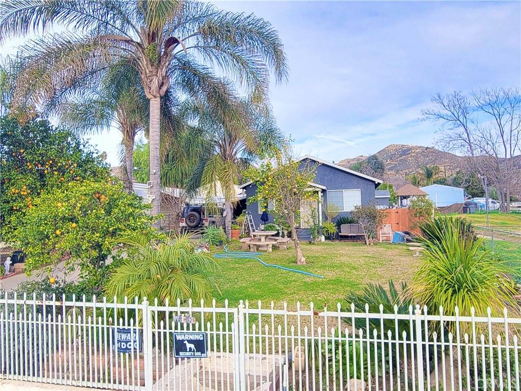 32680 Mission Trail - Photo 1