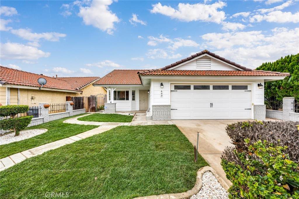 469 Aspen Lane - Photo 1