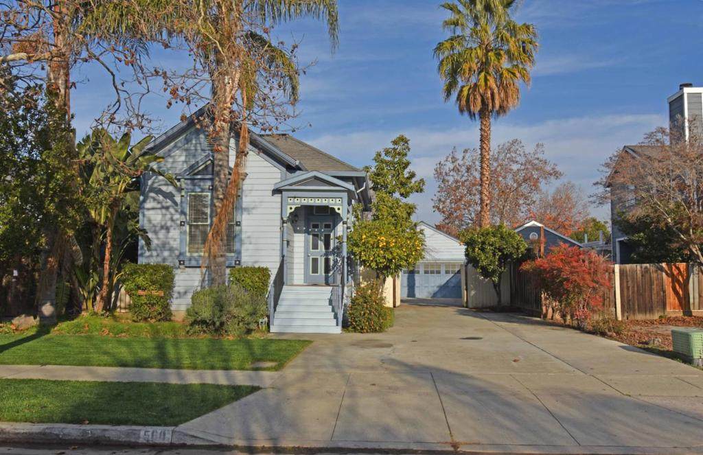 560 20th Street - Photo 1