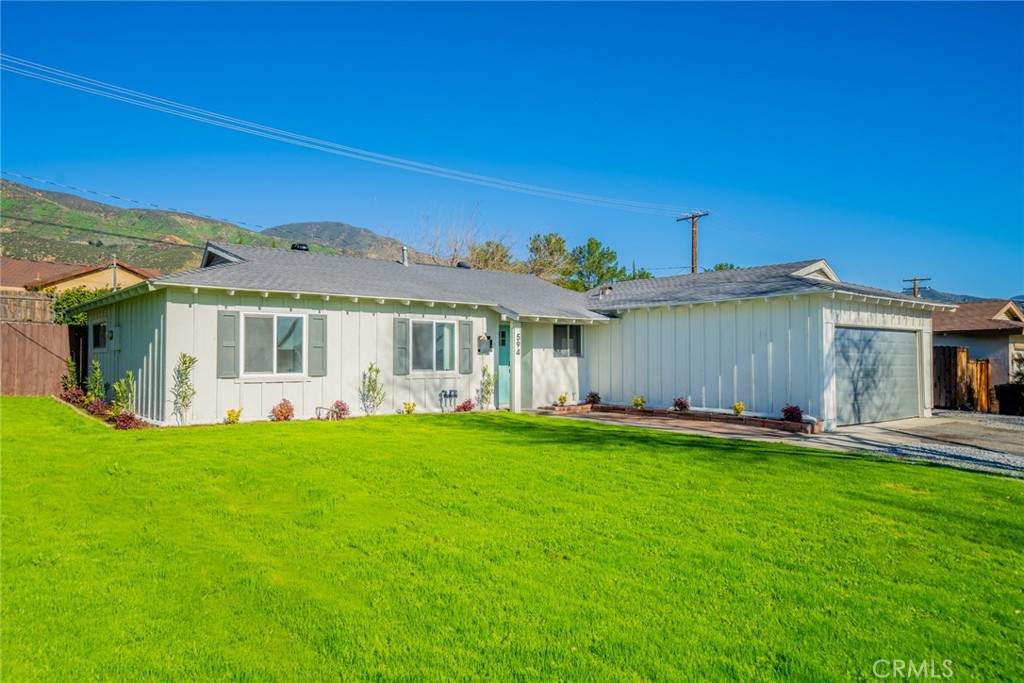 594 Sequoia Street - Photo 1