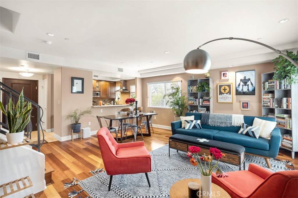 5401 Morella Avenue - Photo 1