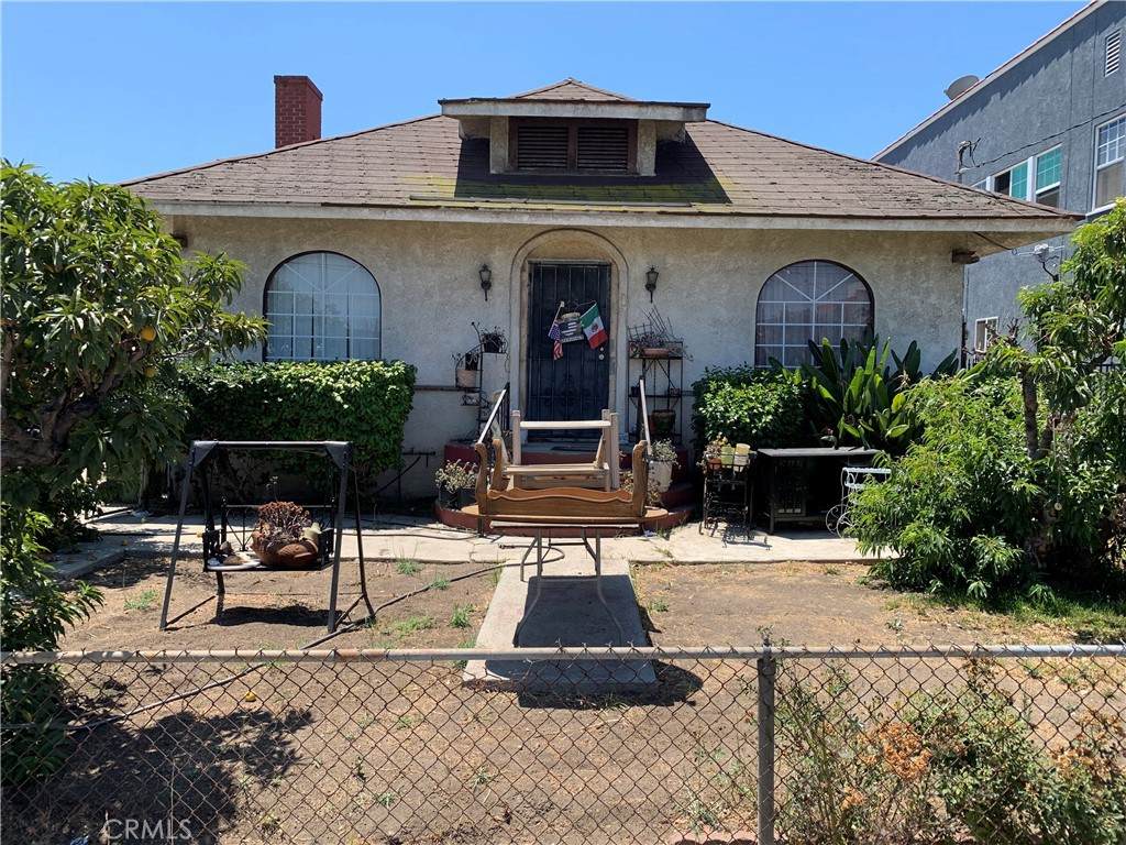 663 11th Street - Photo 1