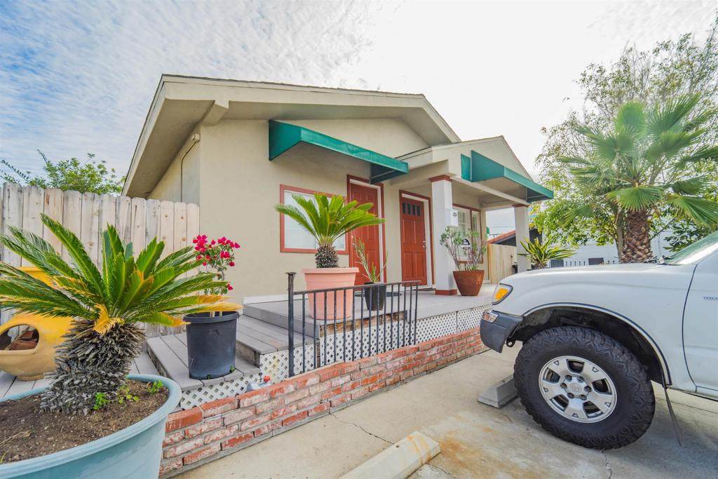 4021 Swift Avenue - Photo 1