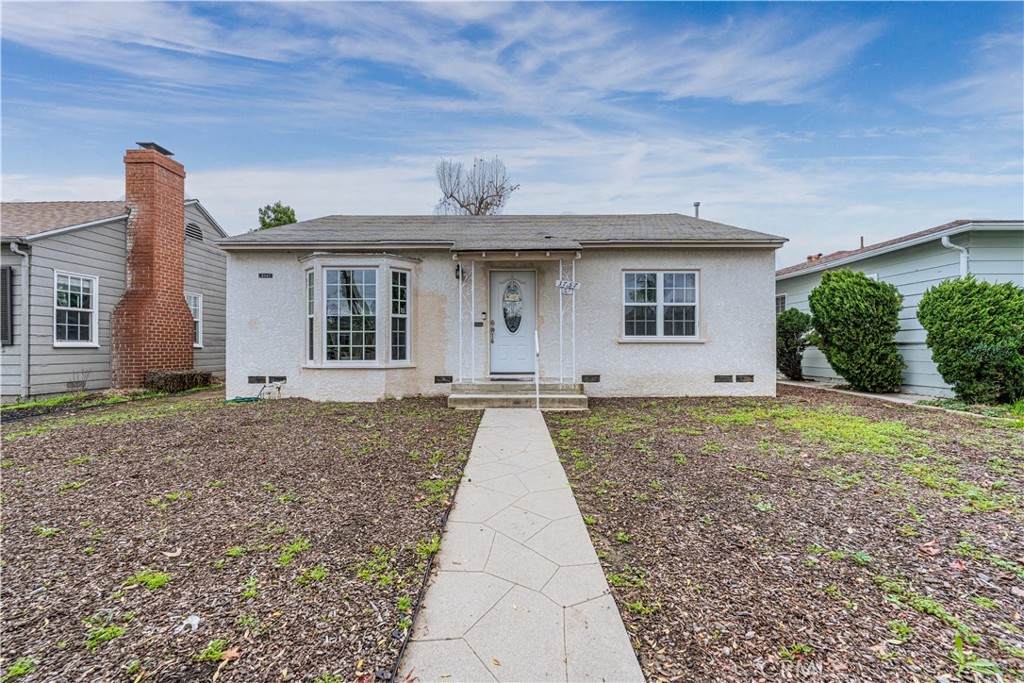3757 Gardenia Avenue - Photo 1