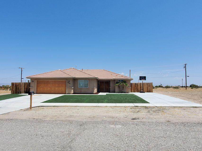 2844 Vista Avenue - Photo 1