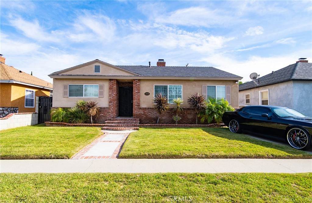 1408 California Avenue - Photo 1