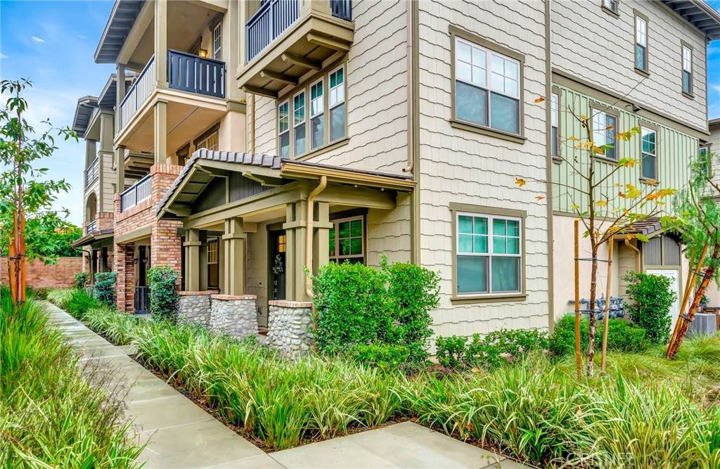 554 Boulder Circle - Photo 1