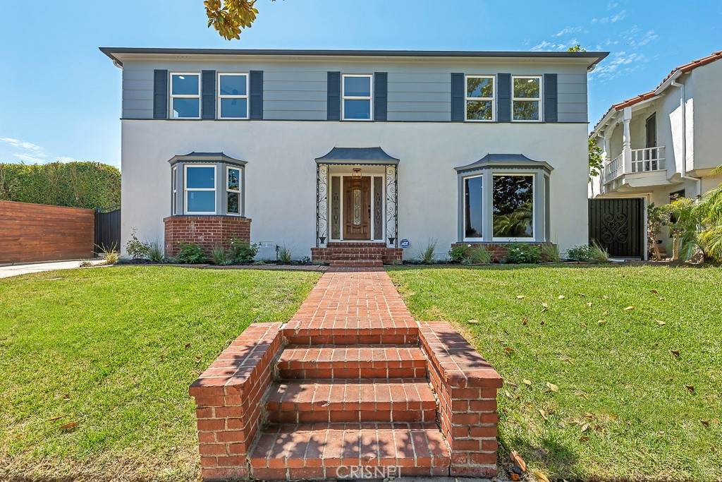 3683 Aureola Boulevard - Photo 1