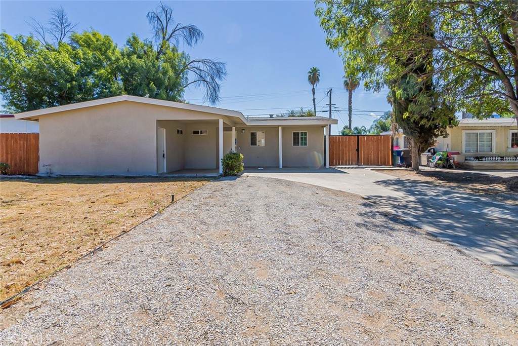 5566 Dewey Avenue - Photo 1