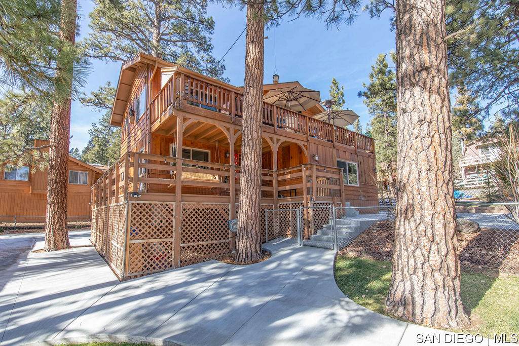 1113 Michael Ave - Photo 1