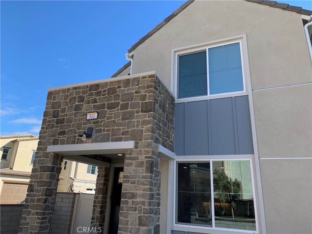 511 Sparrowhawk Way - Photo 1