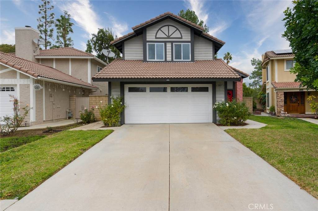 807 Powell Drive - Photo 1